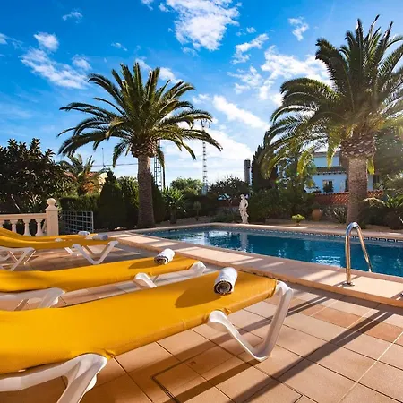 Jose - Three Bedroom With Private Pool - By Villamar Villa *
