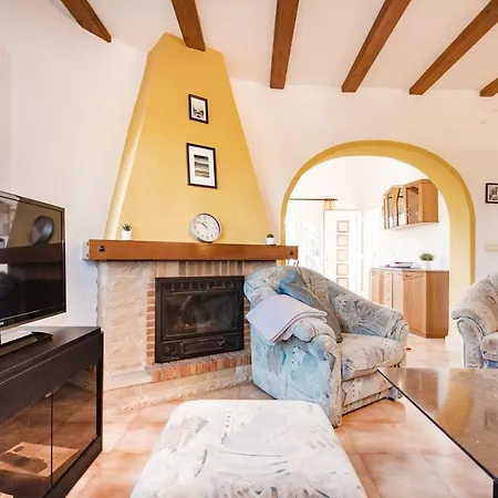 Jose - Three Bedroom With Private Pool - By Villamar