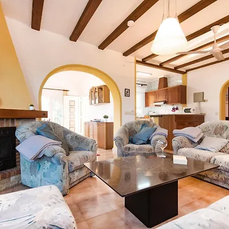 Jose - Three Bedroom With Private Pool - By Villamar Villa Benissa