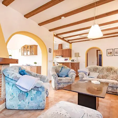 Jose - Three Bedroom With Private Pool - By Villamar Villa *